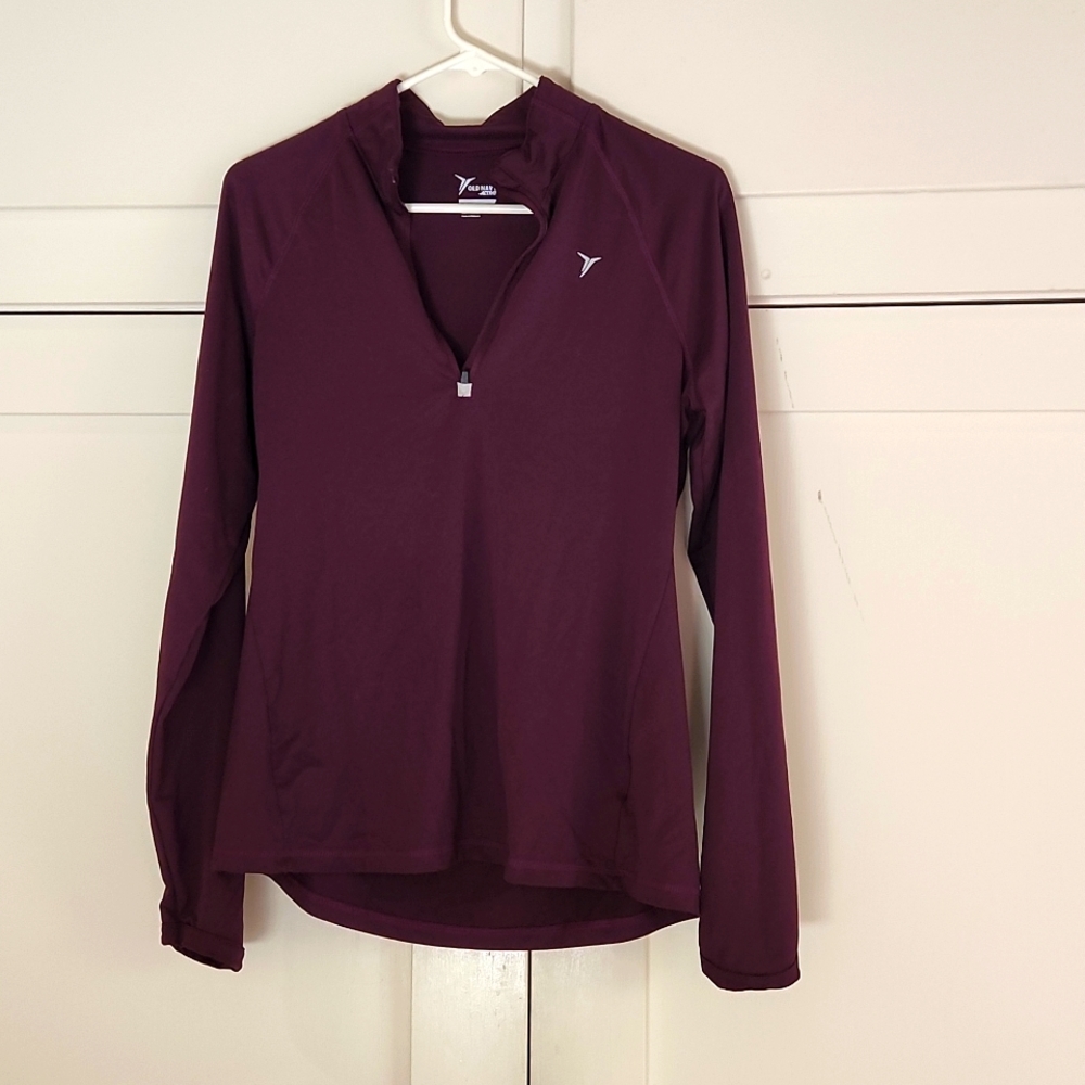 Maroon/Burgundy Old Navy Active Quarter Zip Pullover, size Medium
